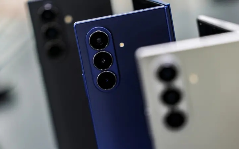 تسريبات تكشف سرعات الشحن المتوقعة لهاتفي سامسونج Galaxy Z Fold 8 وWide